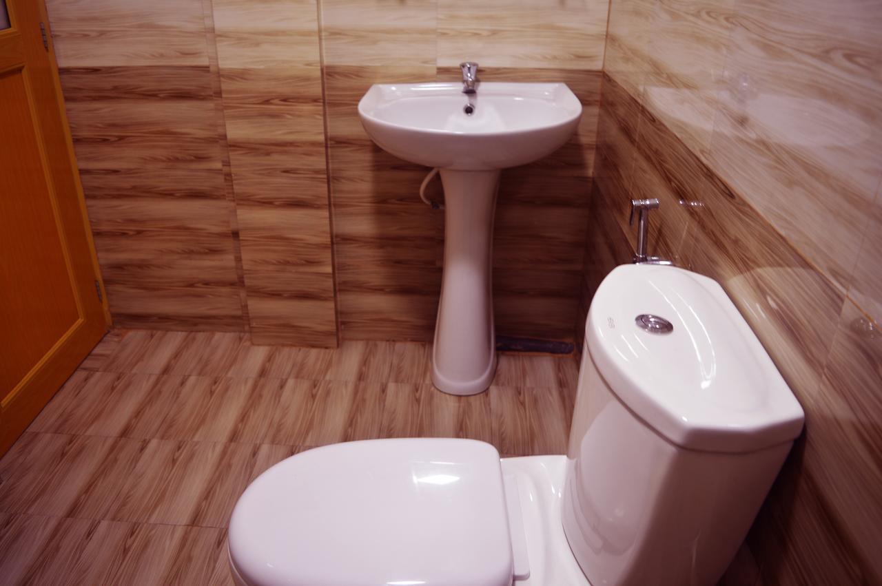 Subash Hotel Nallathanniya Esterno foto