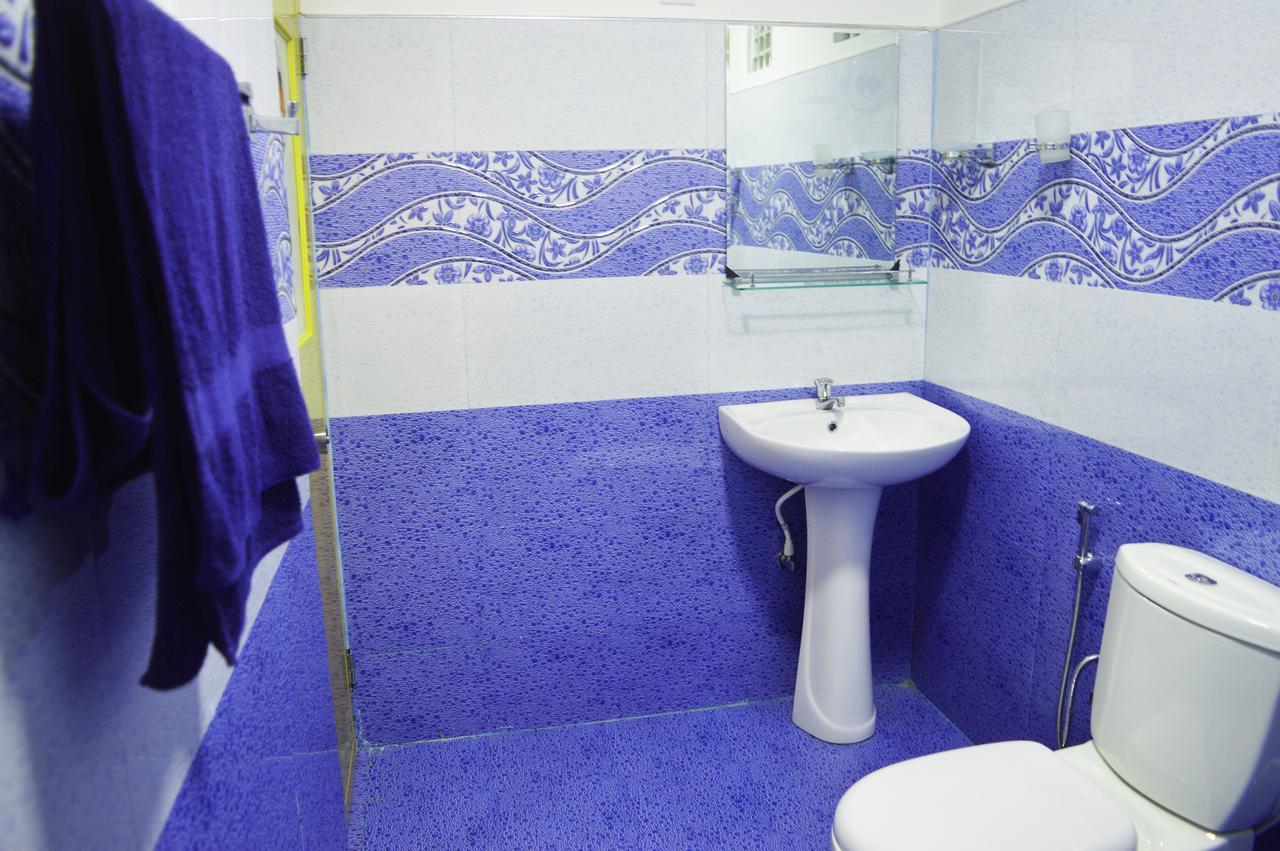 Subash Hotel Nallathanniya Esterno foto