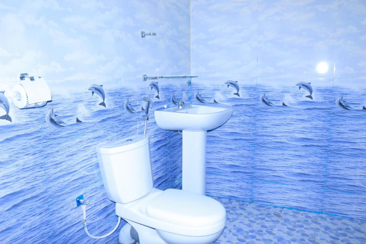 Subash Hotel Nallathanniya Esterno foto