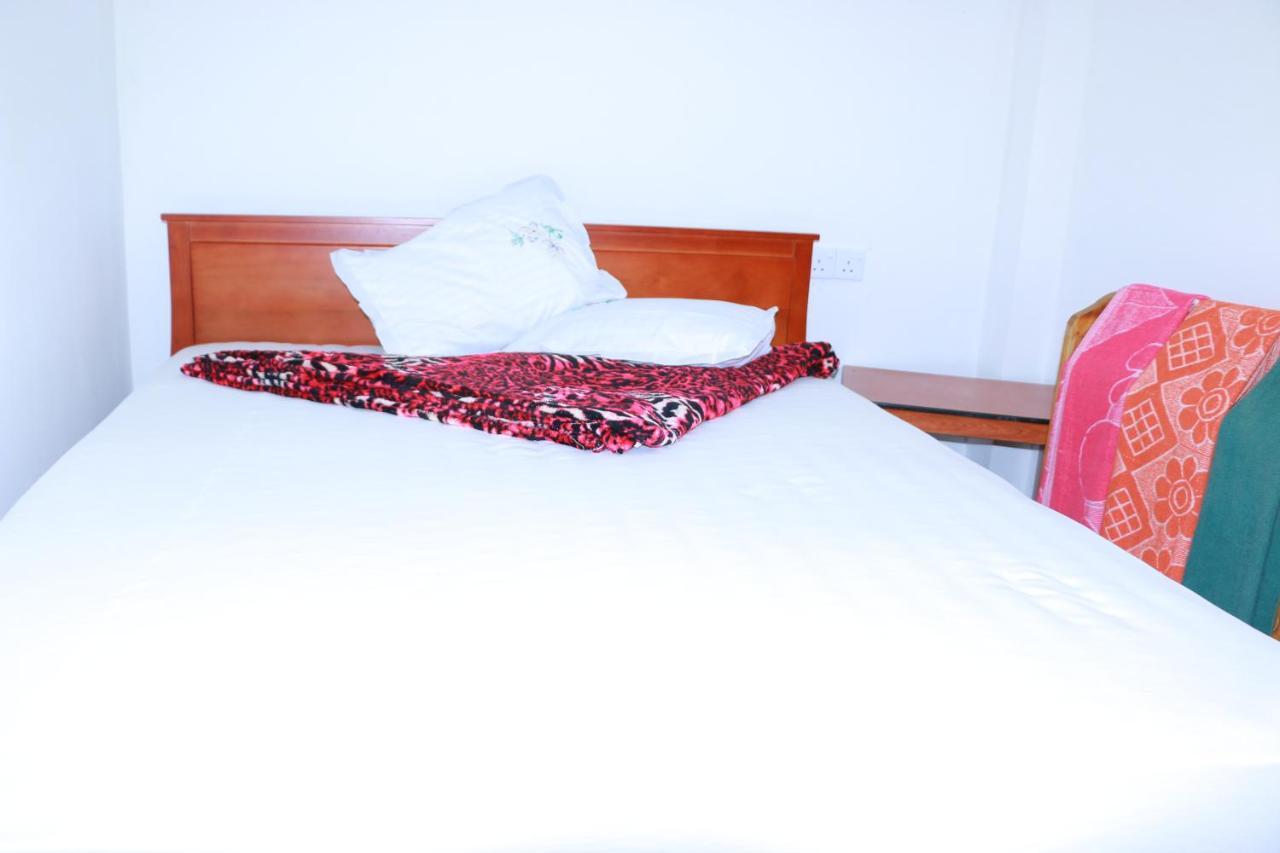 Subash Hotel Nallathanniya Esterno foto